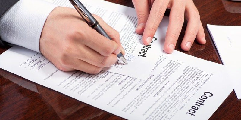 Aanzegverplichting uit hoofde van arbeidsovereenkomst