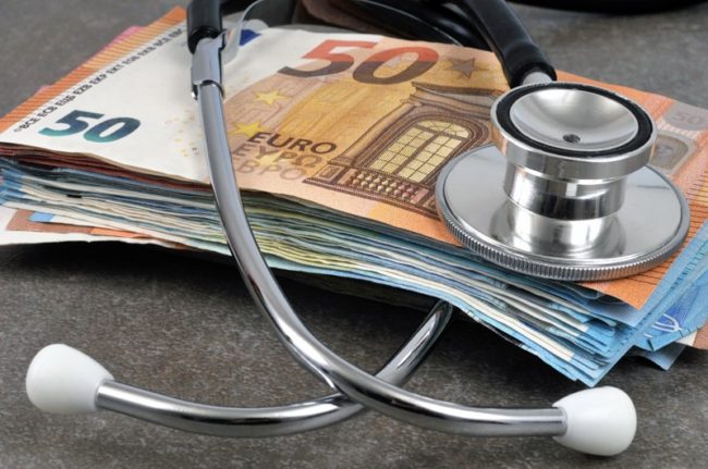 Vrijstelling van btw bij doorbelasting aansprakelijkheidsverzekering